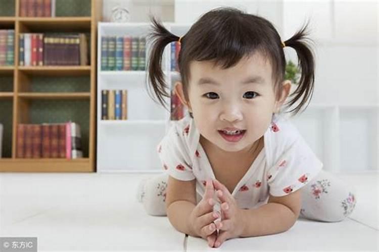 看香的是真的吗？为什么他只看香就知道我家什么样子？