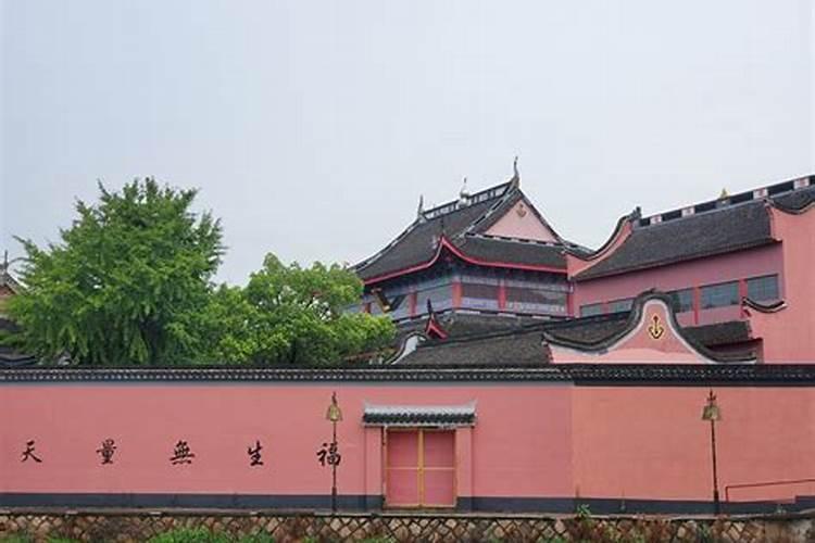 到底是农历腊月23过小年还是24过小年？