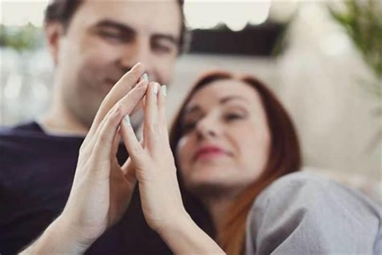 2025属蛇本命年可以领证吗 属蛇人适合在什么时候结婚