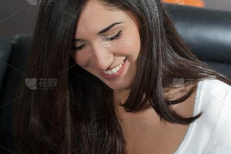 梦见女生与我说话的预兆