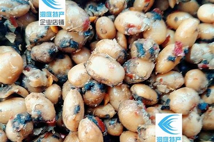 腊八豆变酸加食用纯碱可食用吗？