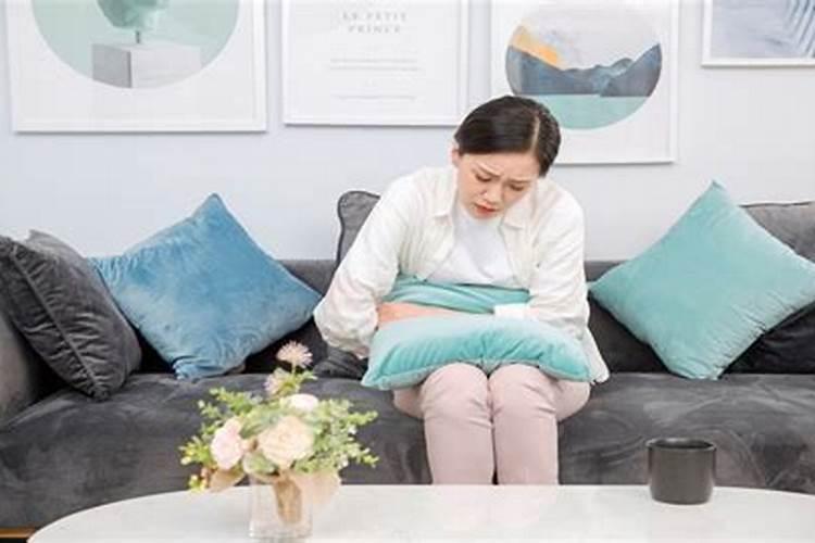 男人梦见女人的经血是什么意思