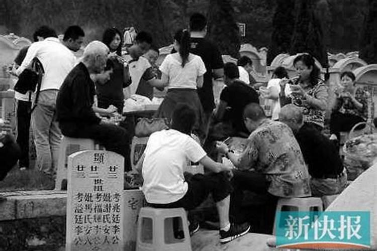 梦见不认识的女生是什么意思？