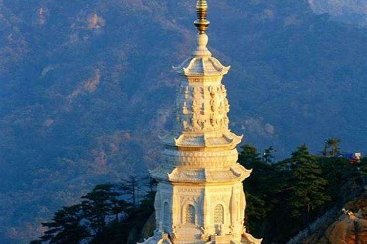 我家小区住在庙宇正东面好不好