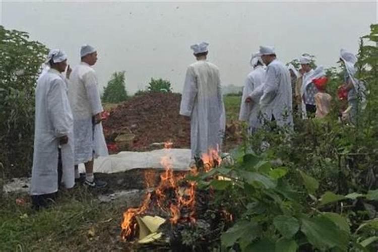 梦见死人办丧事是什么意思？
