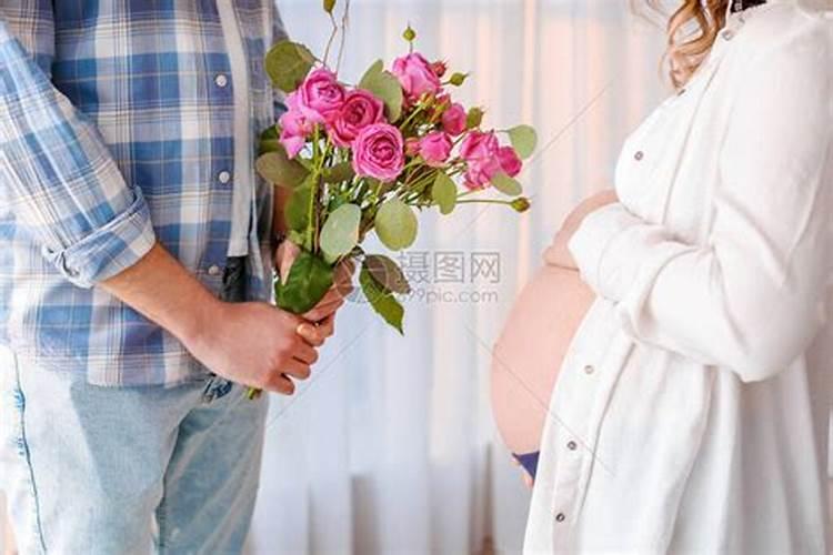 梦见与前夫生子