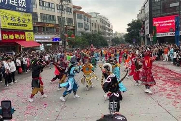 [袁天罡称骨算命]八字轻重查询表