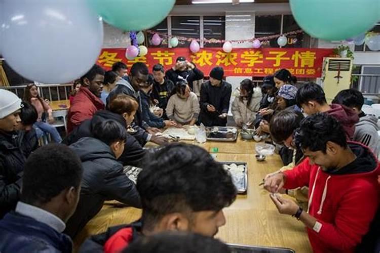 梦见死去的妈妈复活了和我说话的预兆