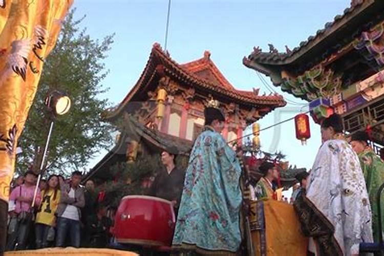 旧时的土地庙及其对联