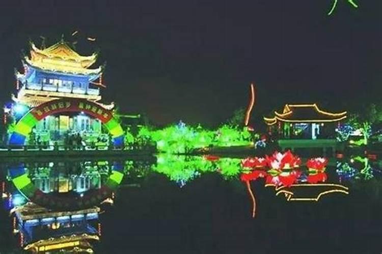 婚姻合不合看属相还是看八字 八字合婚只看属相吗