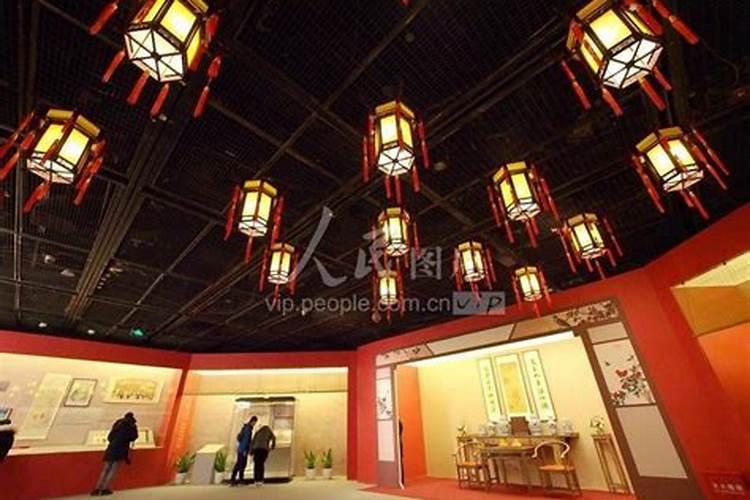 梦见老虎把别人吃了是什么意思？