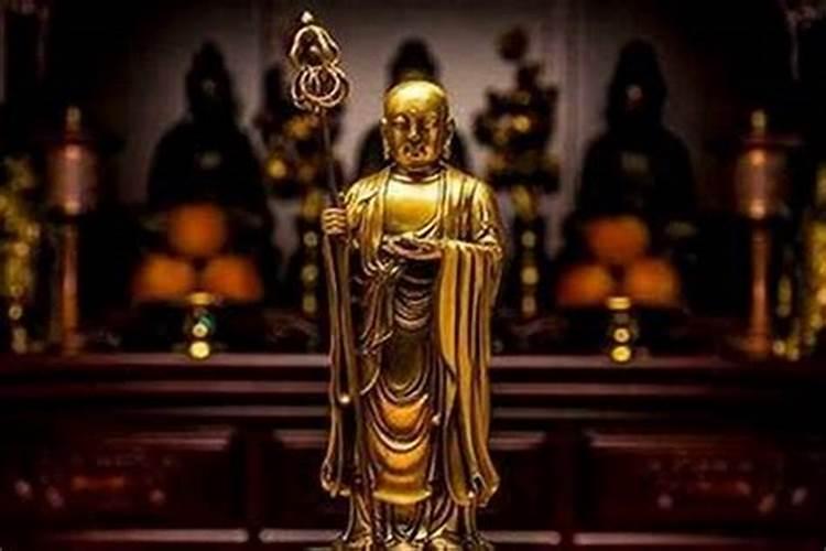 请财神的供品是怎么摆放的呢？