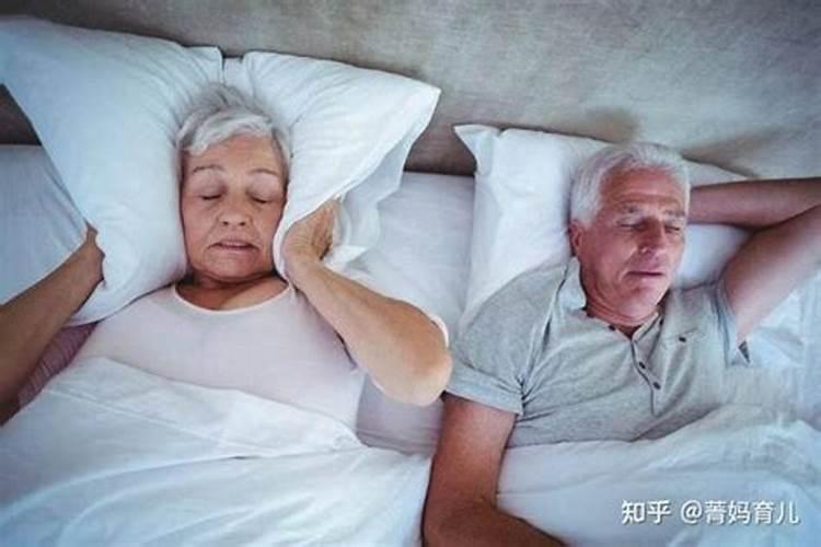 鸡和鼠相配吗？