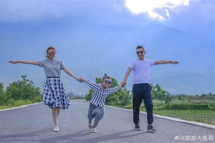 梦见和老公带小孩去玩