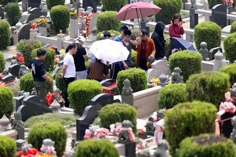 梦见男人摸脸的预兆