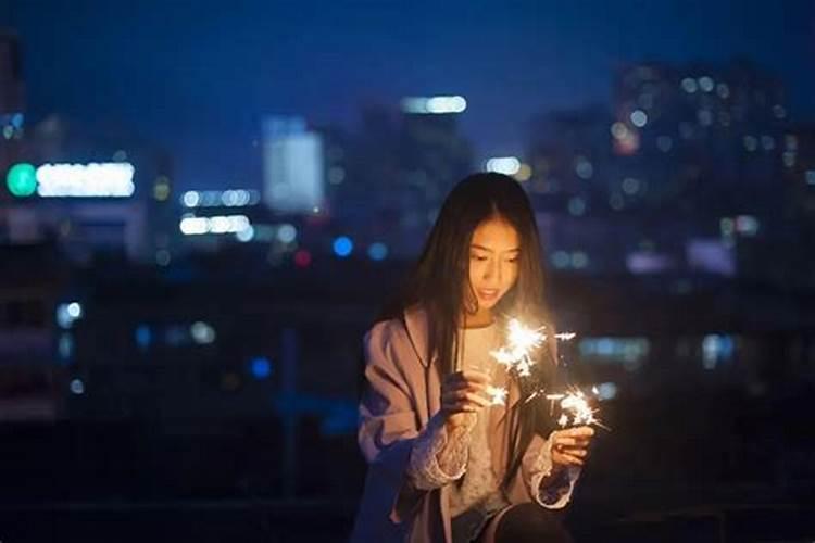 属狗的2025犯太岁吗