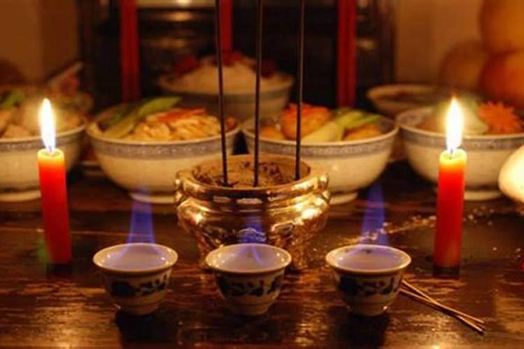 亲人去世的第一个春节怎么祭拜 上几柱香 如何祭拜？