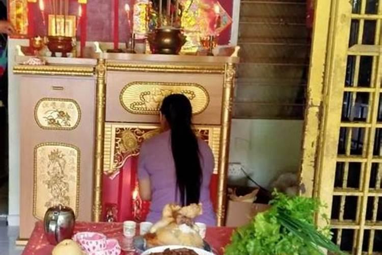 梦见死去的妹妹脸色好她高兴啥'意思？