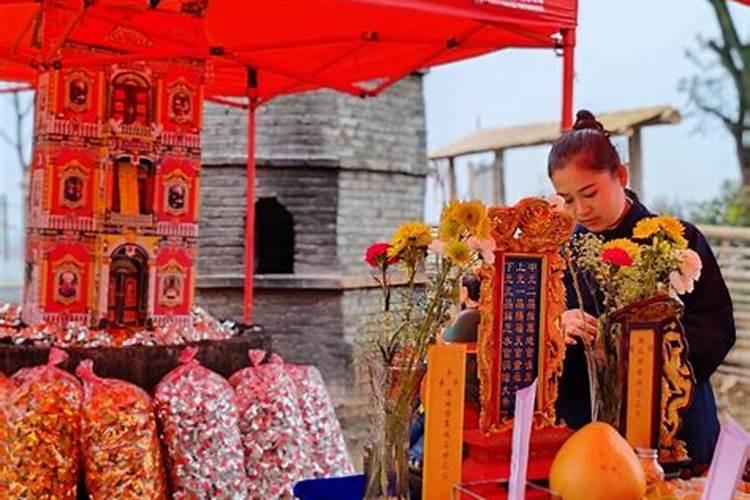 古代婚配首先匹配八字,请问八字都指些什么呀？