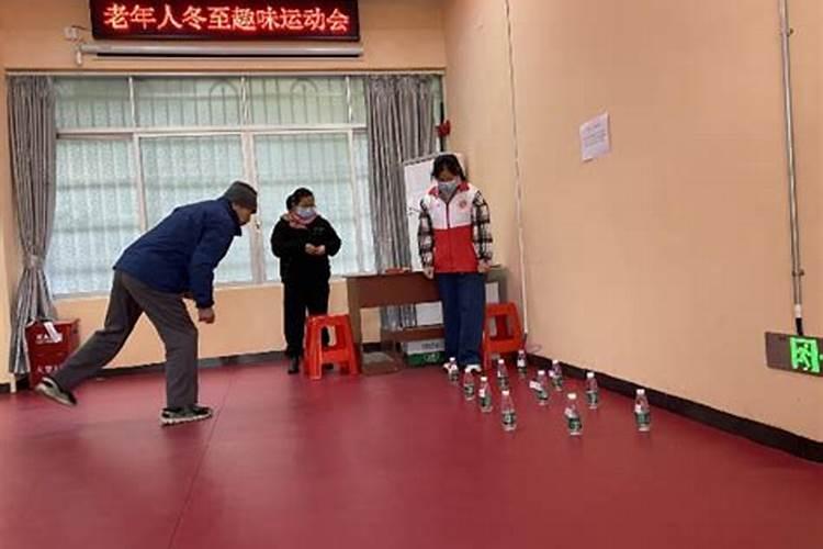 梦见亲人在一起吃饭的预兆