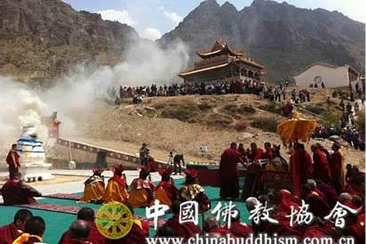 祭拜婴灵 给婴灵立神主牌 是要找神婆还是去什么庙里？求具体答案
