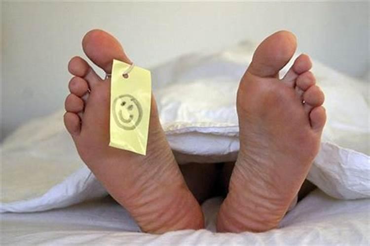 梦见看到陌生人的死尸