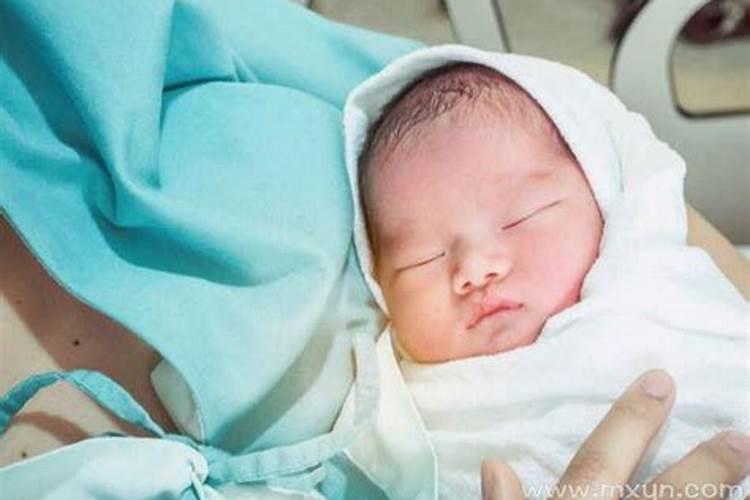 女人梦见抱小孩是什么预兆