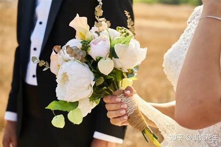 婚姻大事该不该听父母算命后的建议？