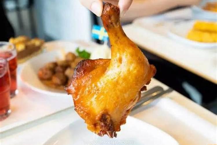 梦见亲戚送猪肉给自己