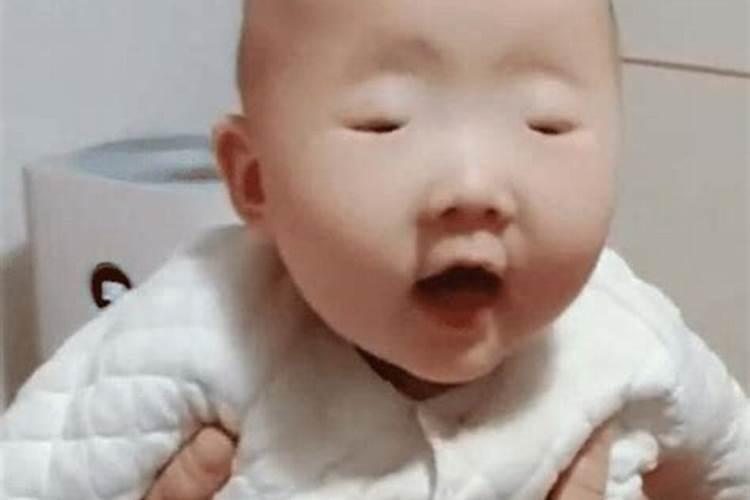 梦见生孩子双眼皮的预兆