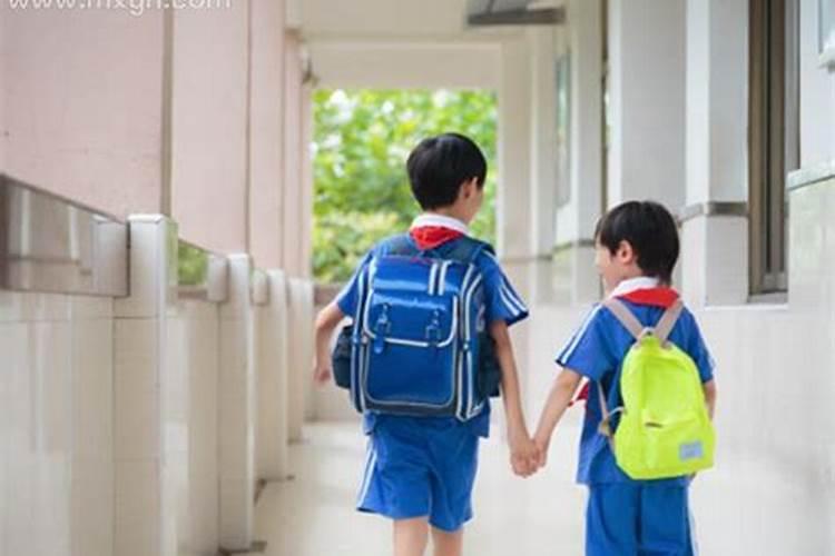 梦到在学校上学是什么意思