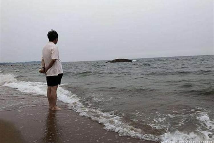 梦见家里水龙头流水满地都是水