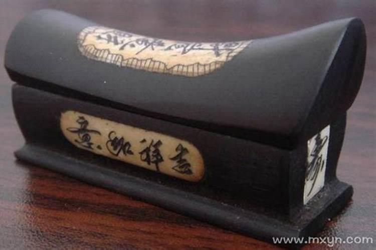 梦见死去的朋友活着和我聊天的预兆