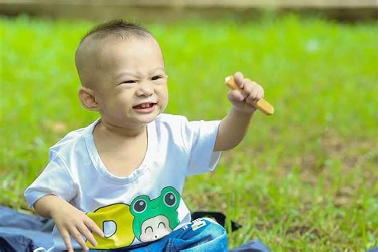 梦见前夫和现任男朋友一起出现