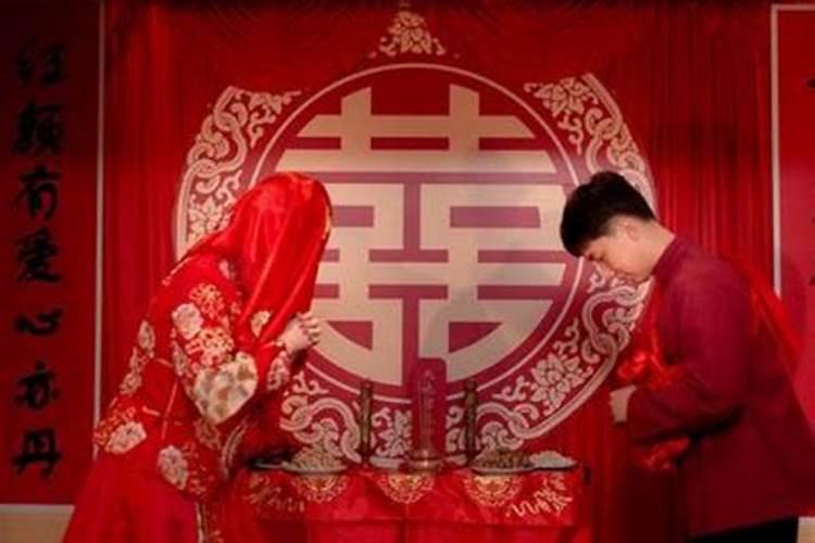 梦到前女友来找我复合是什么预兆？