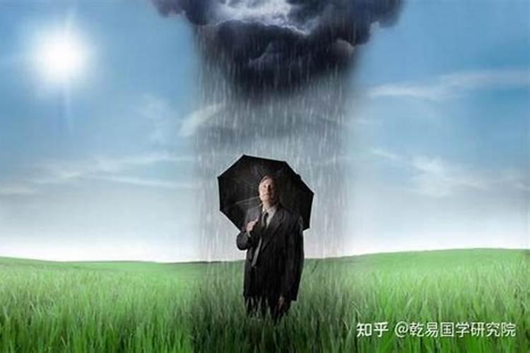 冬至在路上 佛光普照 成语对下一句是什么？
