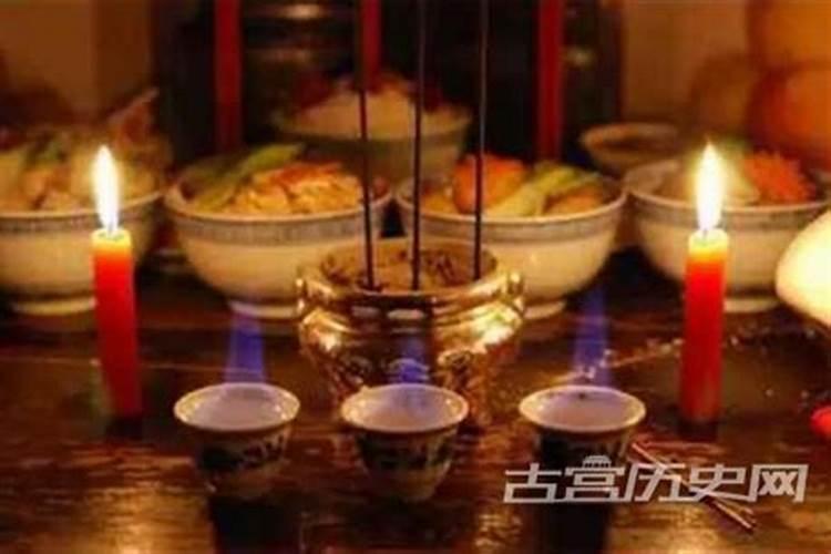 中元节为什么要回老家上坟 中元节有什么习俗