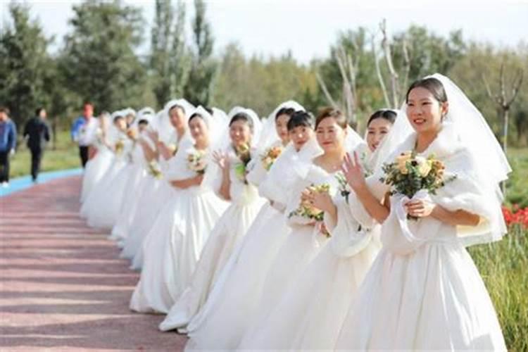 77年4月28阴历蛇男与76年9月初十阴历的龙女婚配吗