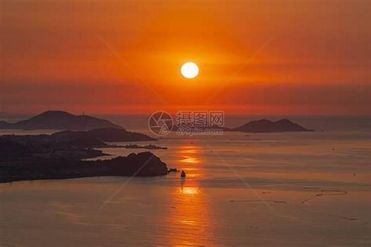 运势看上升星座还是太阳星座,上升星座和太阳星座应该看哪一个？