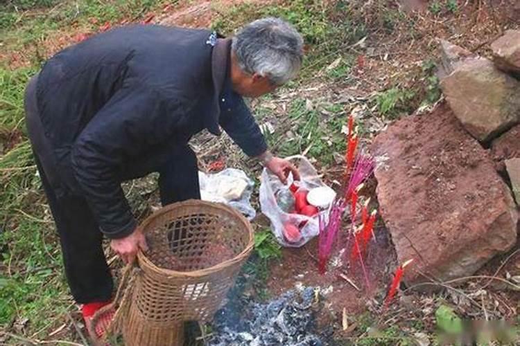 梦见红衣服是什么征兆