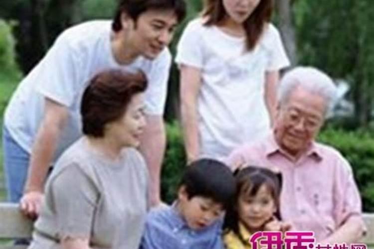 梦见死去多年的爷爷是什么征兆
