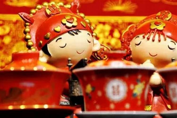 2025年12月27号农历十一月十三出生的男孩生辰八字起名