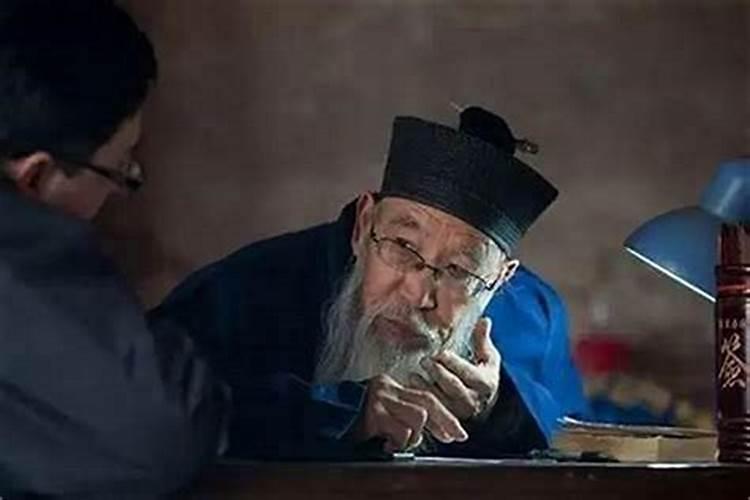 父母为什么老爱找人给我算命,说我命不好,做什么事都是脏活累活钱还少...