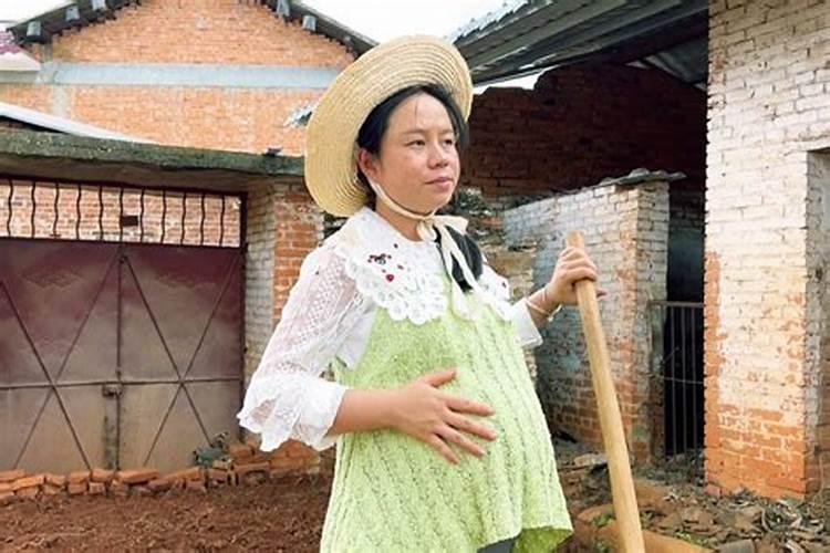 女人梦见树倒了预示什么