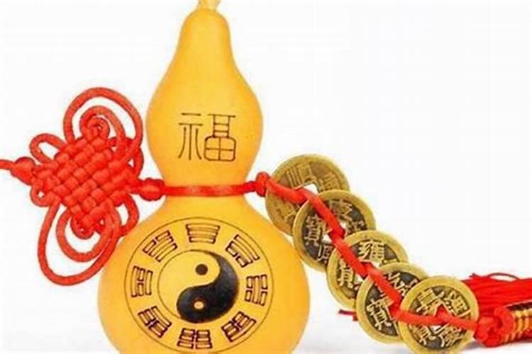 女士犯太岁佩戴什么好