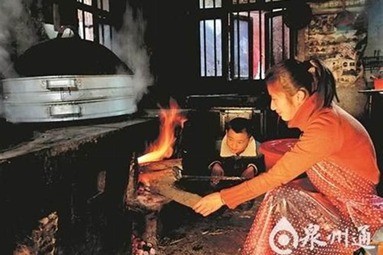 梦到被老虎追着到处躲藏