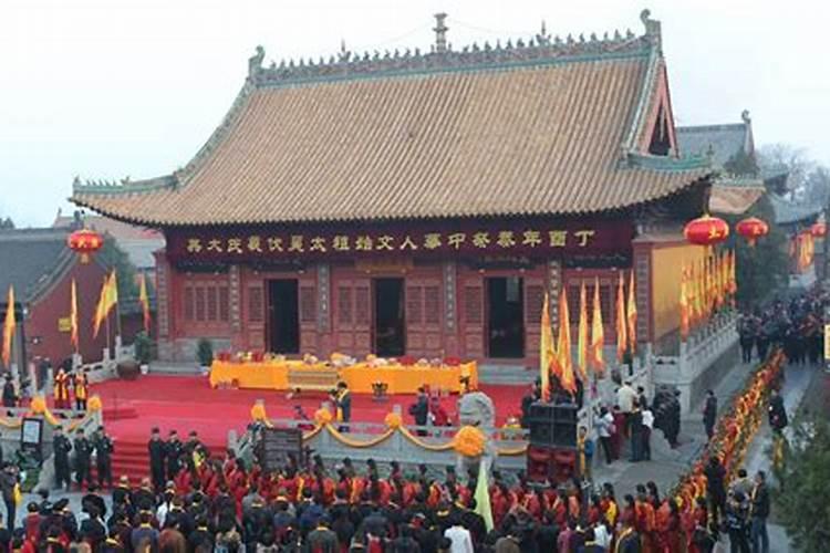 求财诵什么佛经最好
