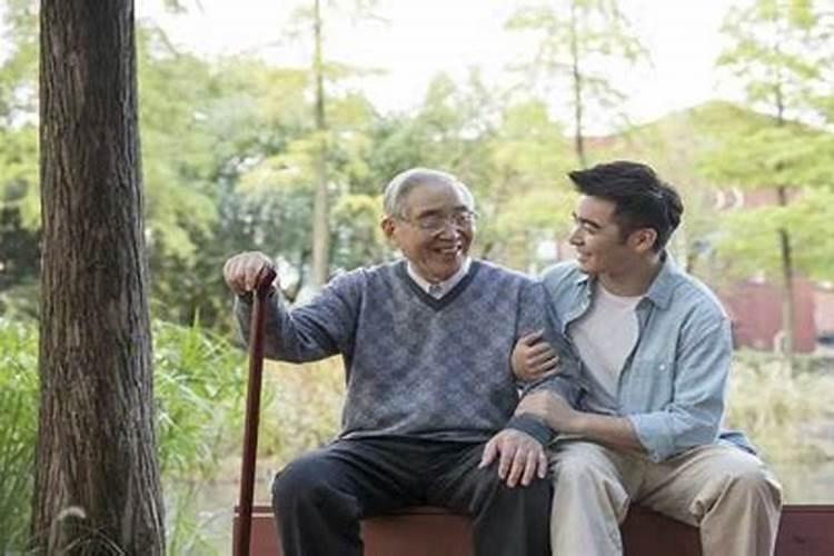 梦见两口棺材一起出殡