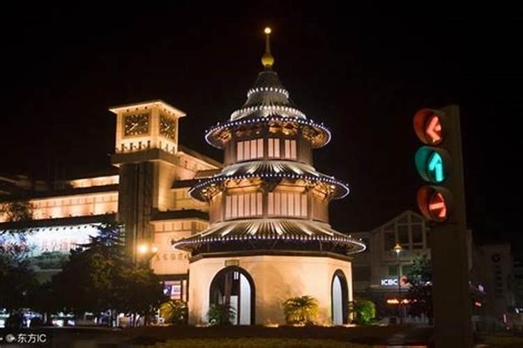 北京台小年夜晚会哪个频道有？