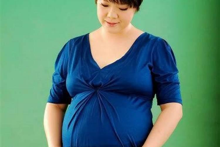 梦到和大肚子孕妇说话